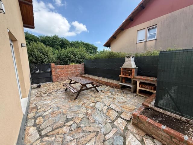 3 soveværelse Villa til salg i Viveda, Santillana del Mar - € 385.000 (Ref: 9173907)