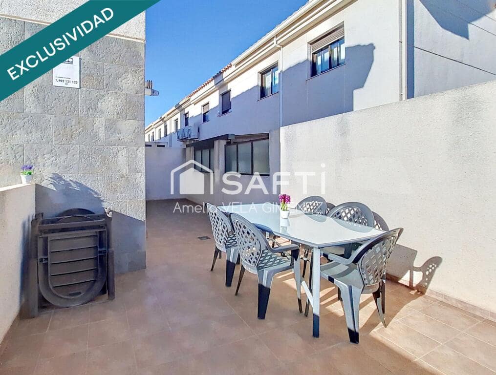 5 soveværelse Rækkehus til salg i Sagunto / Sagunt med garage - € 386.000 (Ref: 9173920)