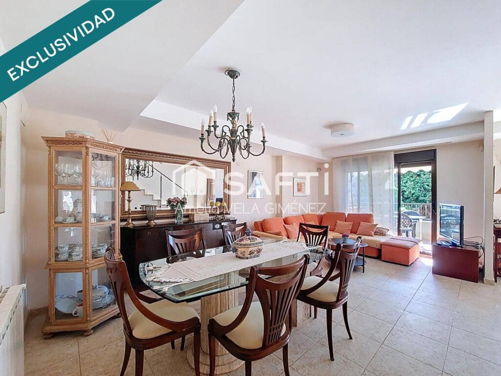 5 soveværelse Rækkehus til salg i Sagunto / Sagunt med garage - € 386.000 (Ref: 9173920)