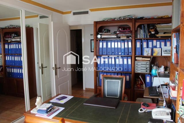 3 bedroom Penthouse for sale in Peñíscola with pool garage - € 410,000 (Ref: 9173937)