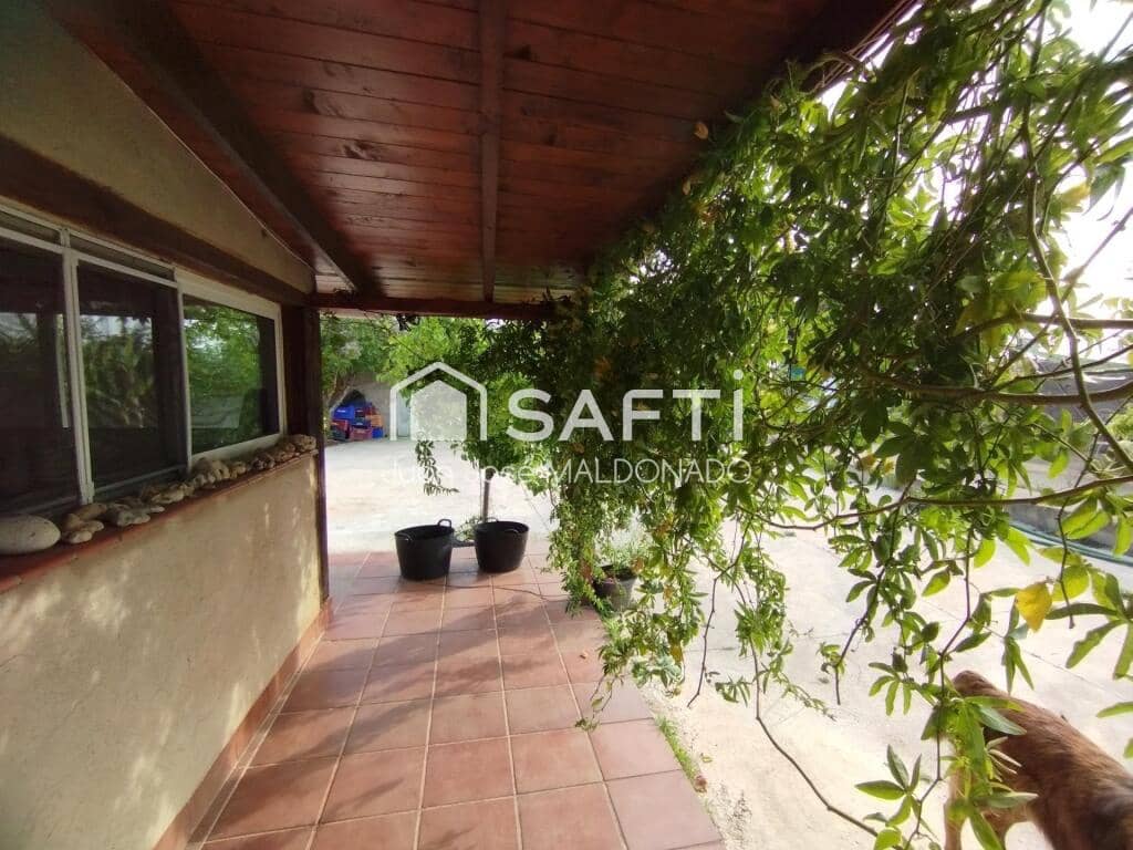 4 soveværelse Finca/Landehus til salg i Vinaros med swimmingpool - € 159.000 (Ref: 9173939)