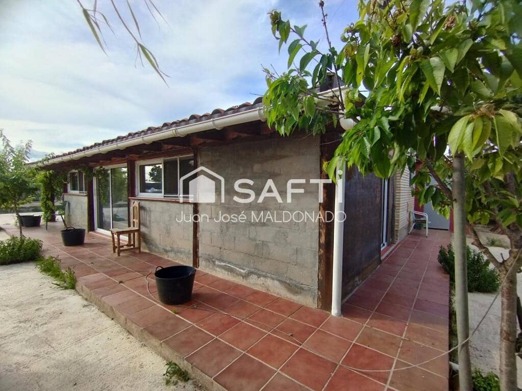 4 soveværelse Finca/Landehus til salg i Vinaros med swimmingpool - € 159.000 (Ref: 9173939)