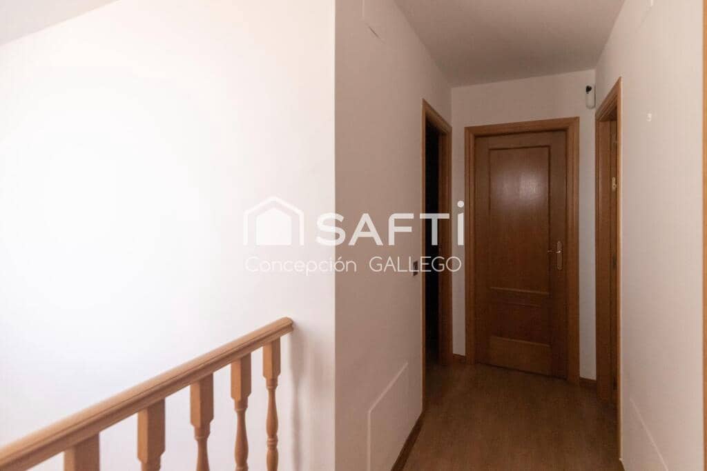 4 soveværelse Rækkehus til salg i Campo de Criptana med garage - € 290.000 (Ref: 9173957)