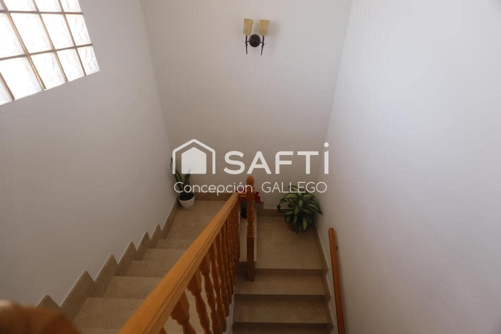 4 soveværelse Rækkehus til salg i Campo de Criptana med garage - € 290.000 (Ref: 9173957)