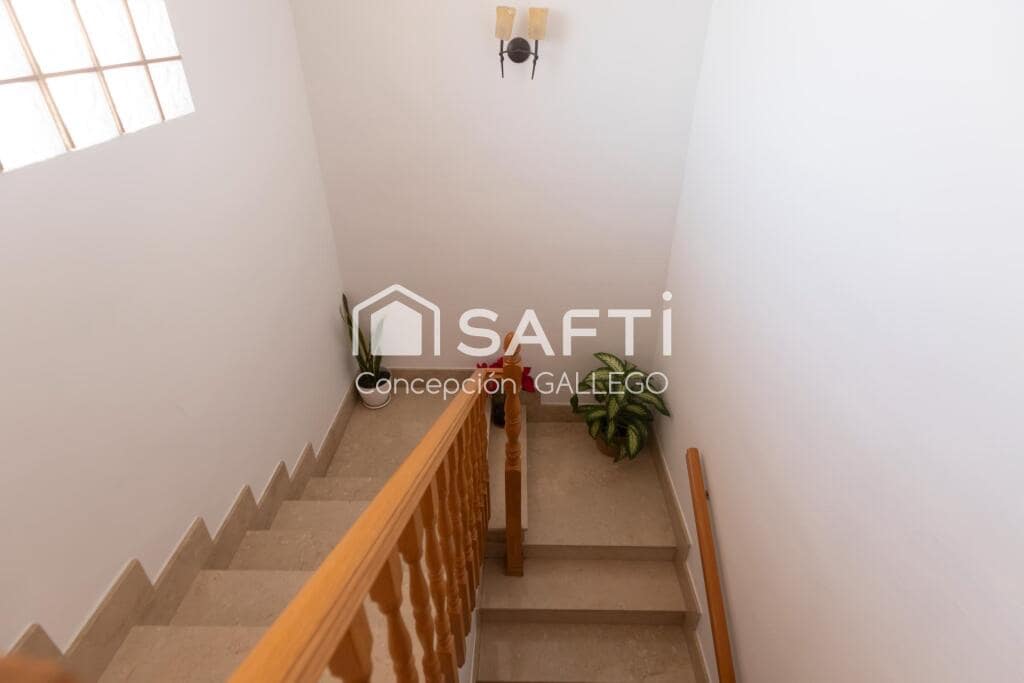 4 soveværelse Rækkehus til salg i Campo de Criptana med garage - € 290.000 (Ref: 9173957)