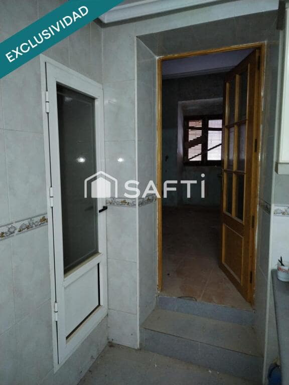 3 quarto Moradia para venda em Campo de Criptana - 46 000 € (Ref: 9173958)