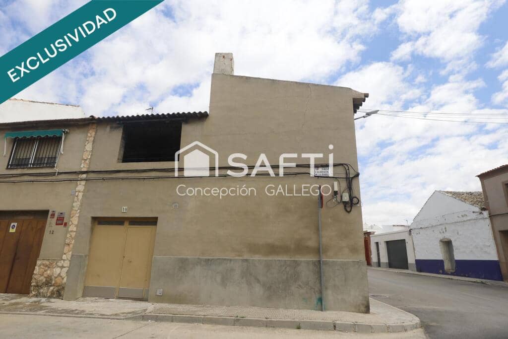 5 soveværelse Villa til salg i Campo de Criptana med garage - € 50.000 (Ref: 9173960)