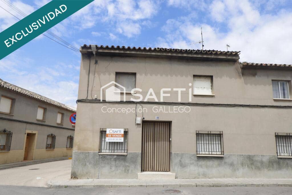 5 soveværelse Villa til salg i Campo de Criptana med garage - € 50.000 (Ref: 9173960)