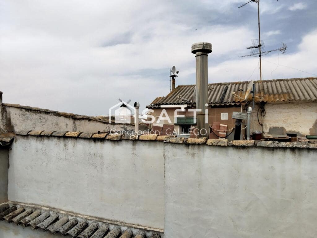 2 soveværelse Villa til salg i Campo de Criptana med garage - € 40.000 (Ref: 9173964)