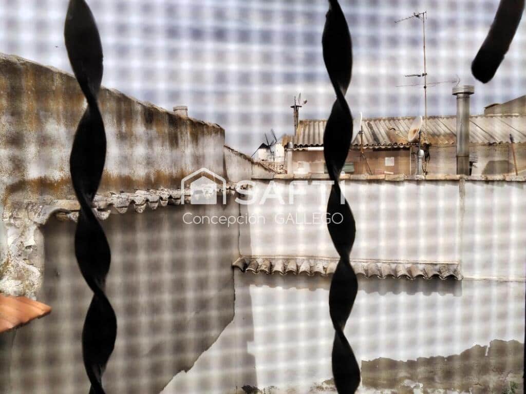 2 soveværelse Villa til salg i Campo de Criptana med garage - € 40.000 (Ref: 9173964)