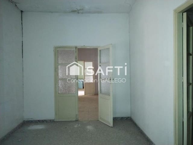 4 soveværelse Villa til salg i Campo de Criptana - € 75.000 (Ref: 9173966)