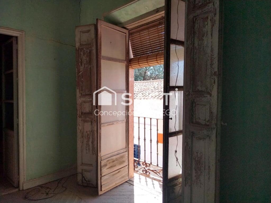 4 soveværelse Villa til salg i Campo de Criptana - € 75.000 (Ref: 9173966)