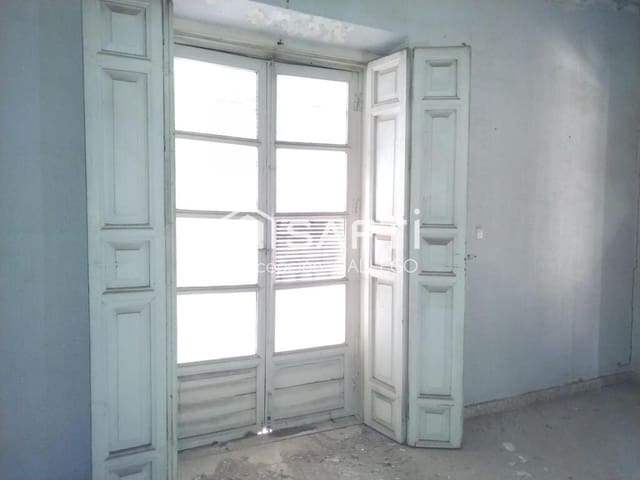 4 soveværelse Villa til salg i Campo de Criptana - € 75.000 (Ref: 9173966)