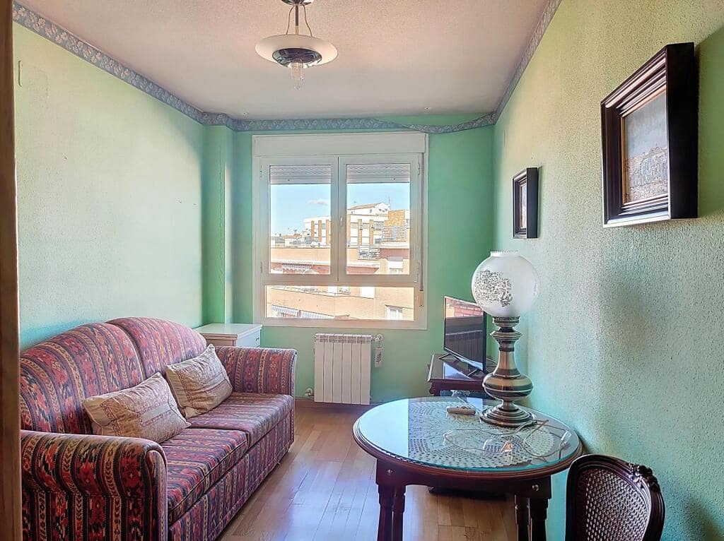 3 bedroom Apartment for sale in Ciudad Real city with garage - € 249,000 (Ref: 9173973)