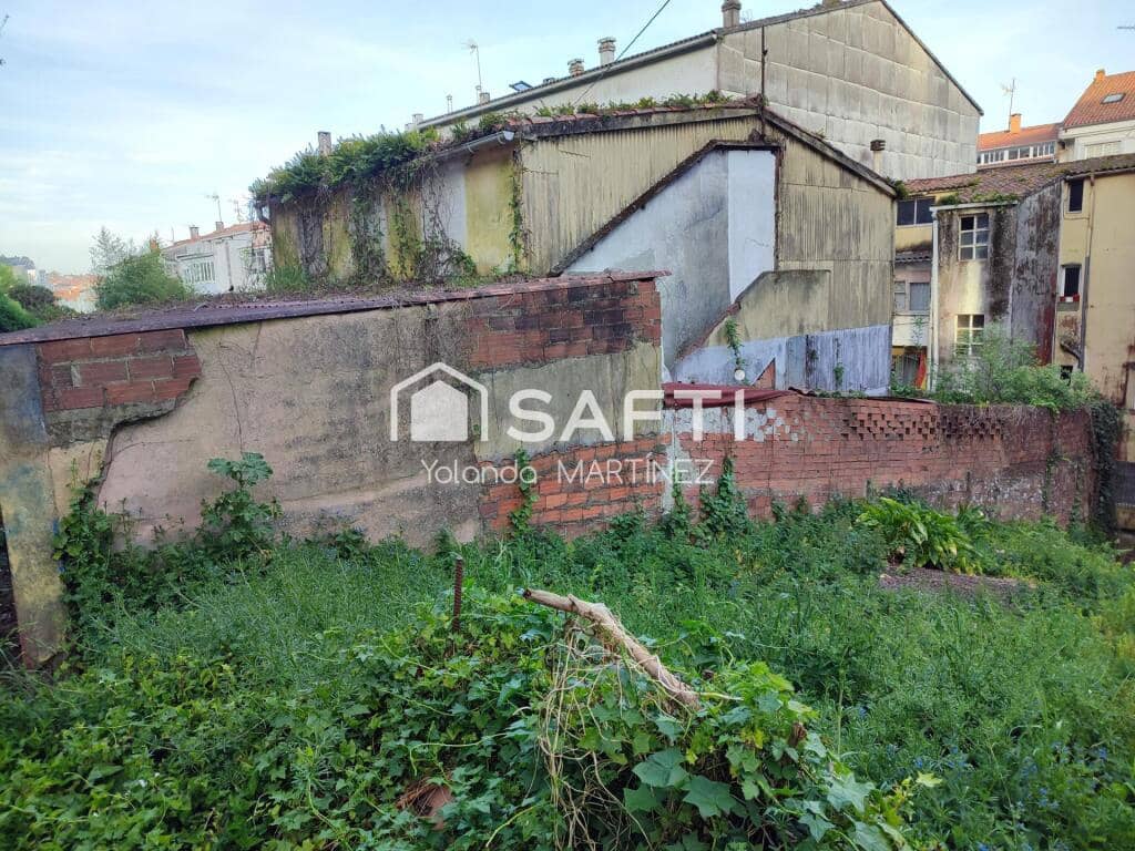 3 soveværelse Villa til salg i Santiago de Compostela med garage - € 158.000 (Ref: 9173990)