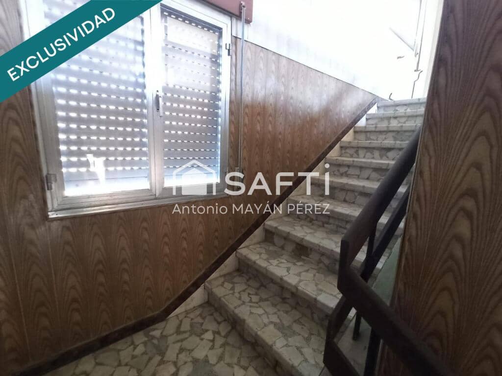 6 bedroom Finca/Country House for sale in Rianxo with garage - € 67,500 (Ref: 9173999)