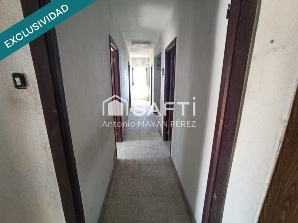 6 bedroom Finca/Country House for sale in Rianxo with garage - € 67,500 (Ref: 9173999)