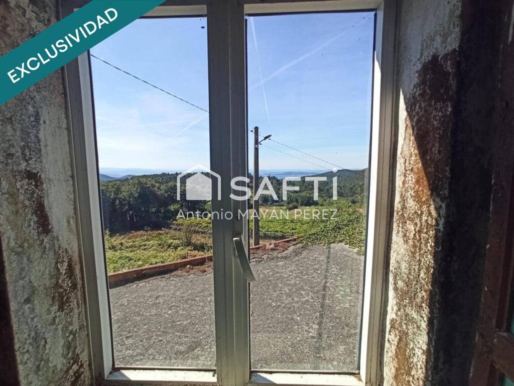 6 bedroom Finca/Country House for sale in Rianxo with garage - € 67,500 (Ref: 9173999)