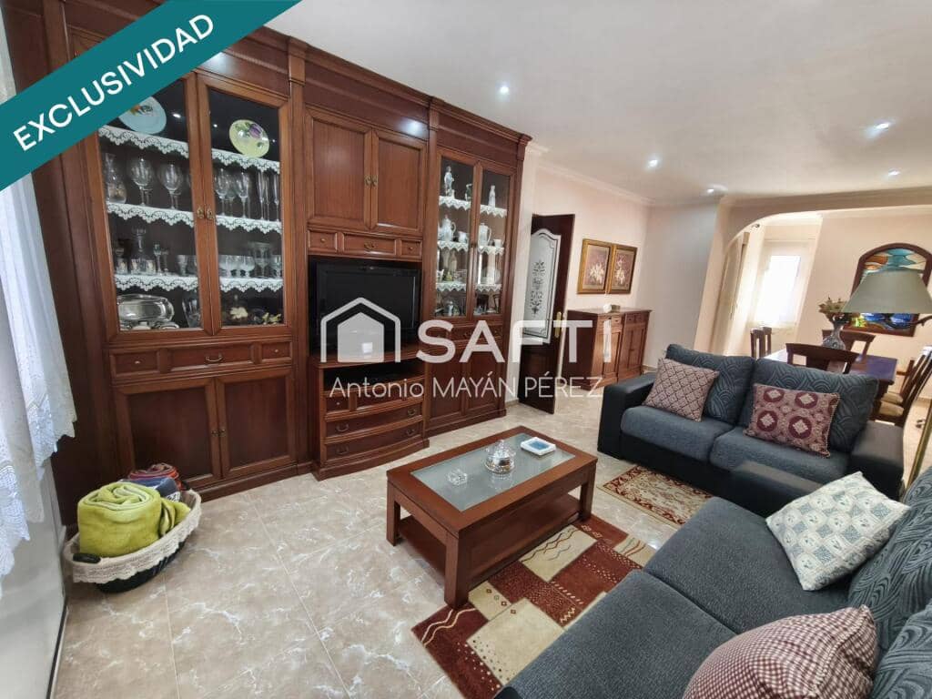 6 bedroom Villa for sale in Ribeira with garage - € 829,000 (Ref: 9174004)