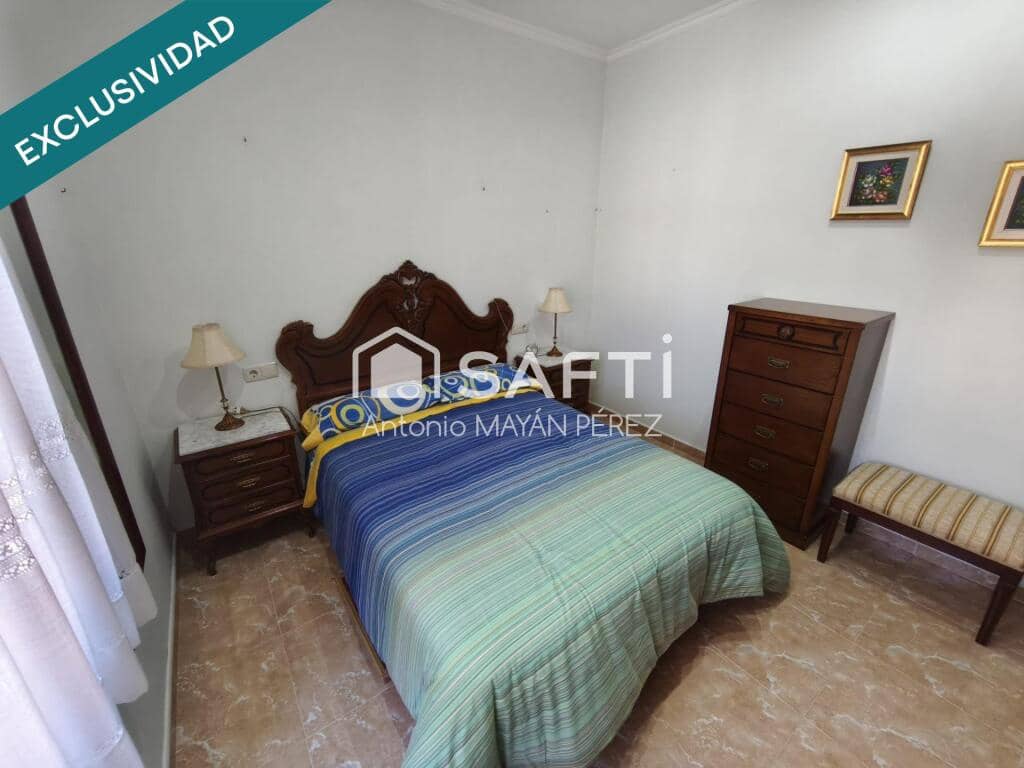 6 bedroom Villa for sale in Ribeira with garage - € 829,000 (Ref: 9174004)