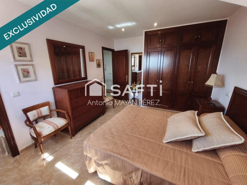 6 bedroom Villa for sale in Ribeira with garage - € 829,000 (Ref: 9174004)