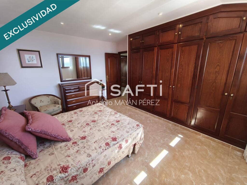 6 bedroom Villa for sale in Ribeira with garage - € 829,000 (Ref: 9174004)