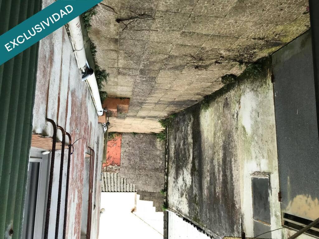 4 bedroom Terraced Villa for sale in Ribeira with garage - € 112,000 (Ref: 9174013)