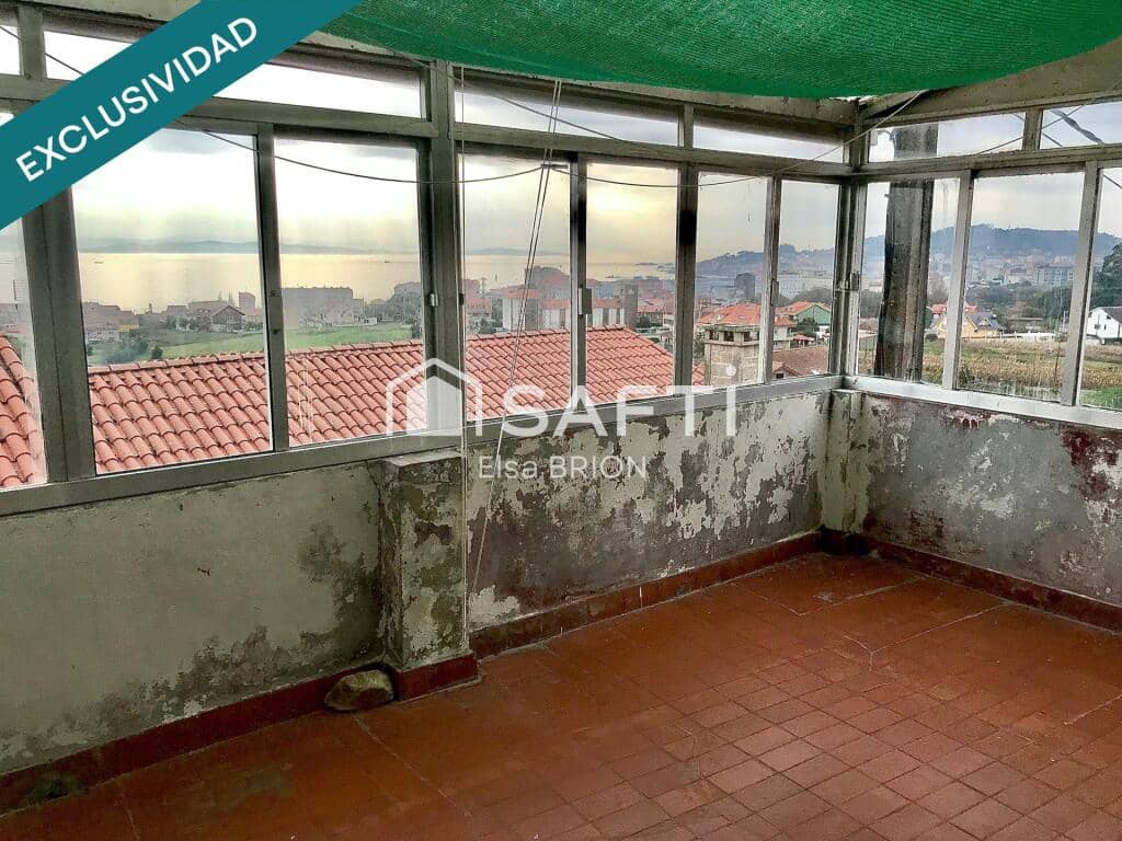 4 bedroom Terraced Villa for sale in Ribeira with garage - € 112,000 (Ref: 9174013)