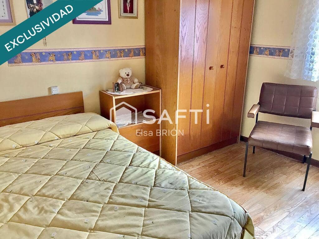 4 bedroom Terraced Villa for sale in Ribeira with garage - € 112,000 (Ref: 9174013)