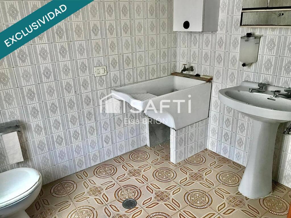 4 bedroom Terraced Villa for sale in Ribeira with garage - € 112,000 (Ref: 9174013)