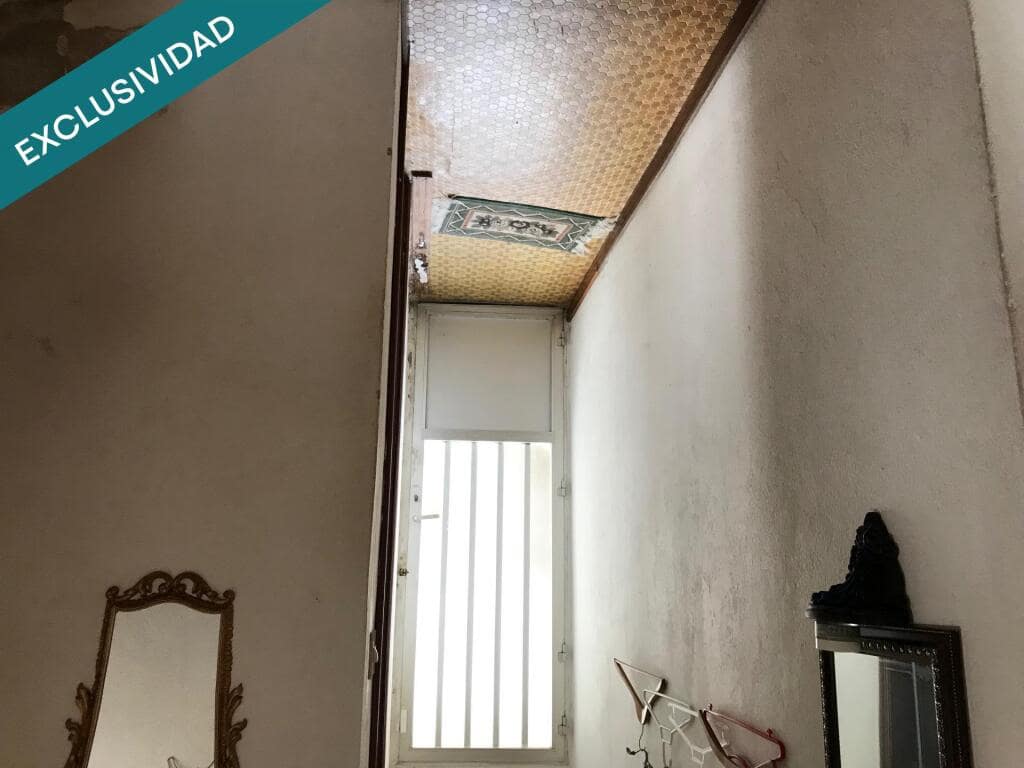 4 bedroom Terraced Villa for sale in Ribeira with garage - € 112,000 (Ref: 9174013)