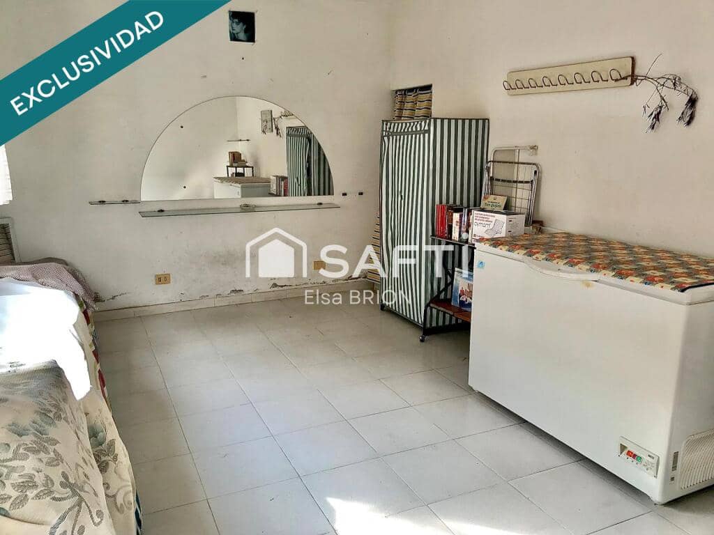 4 bedroom Terraced Villa for sale in Ribeira with garage - € 112,000 (Ref: 9174013)