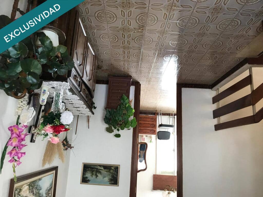 4 bedroom Terraced Villa for sale in Ribeira with garage - € 112,000 (Ref: 9174013)