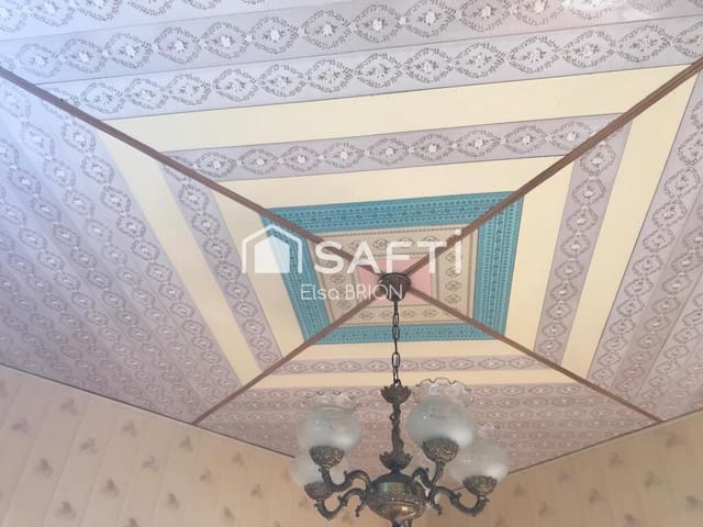 4 bedroom Terraced Villa for sale in Boiro - € 150,000 (Ref: 9174019)