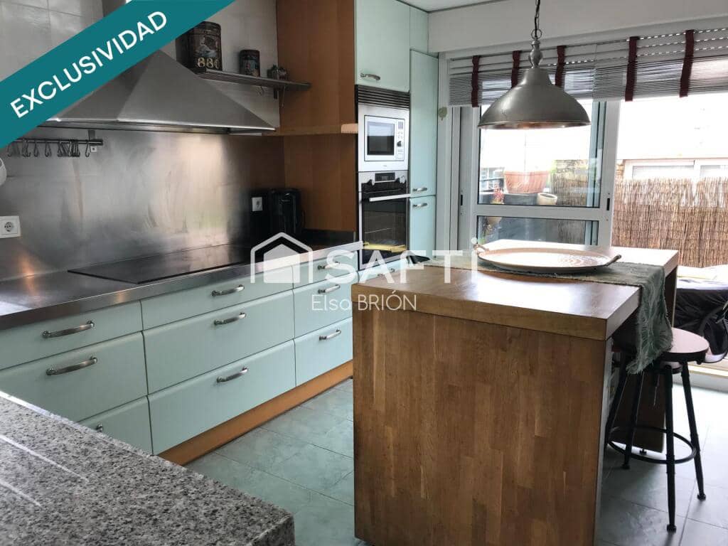 5 soveværelse Rækkehus til salg i Santiago de Compostela med swimmingpool garage - € 535.000 (Ref: 9174020)