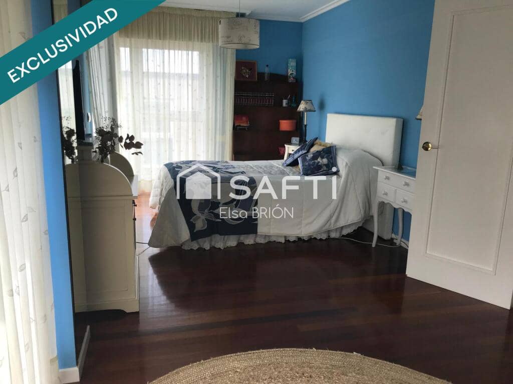 5 soveværelse Rækkehus til salg i Santiago de Compostela med swimmingpool garage - € 535.000 (Ref: 9174020)