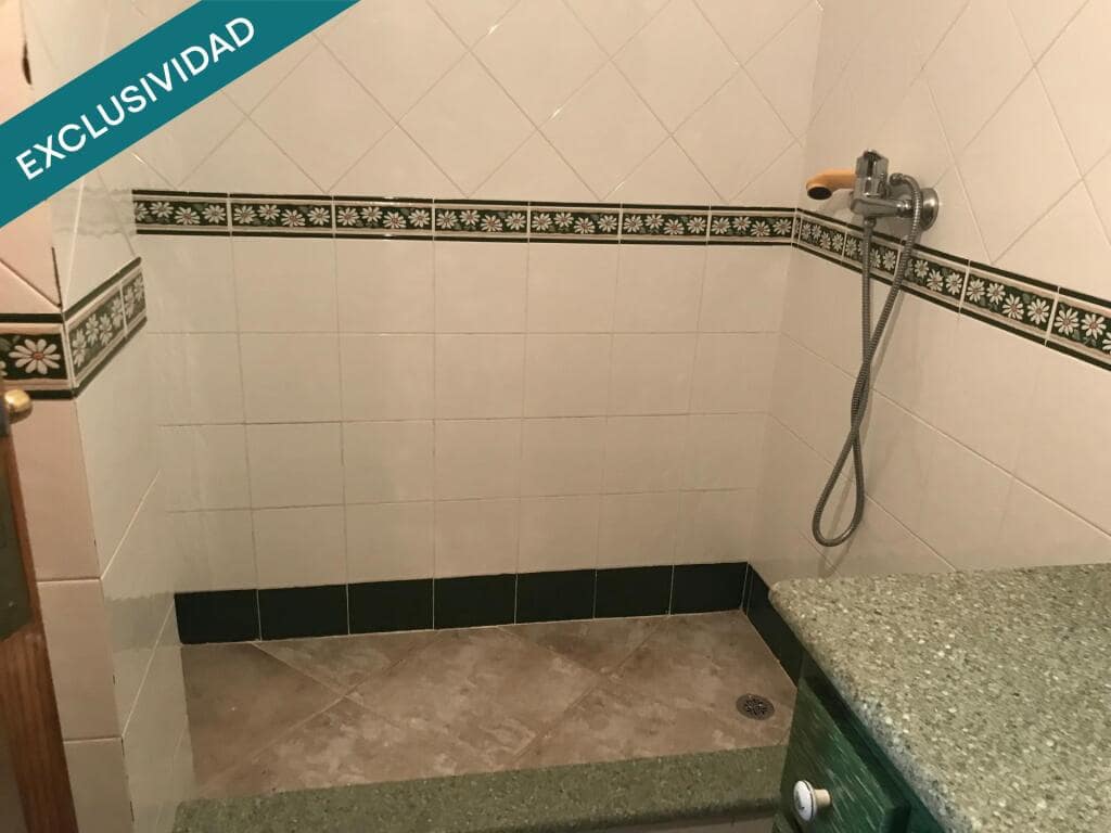 5 soveværelse Rækkehus til salg i Santiago de Compostela med swimmingpool garage - € 535.000 (Ref: 9174020)