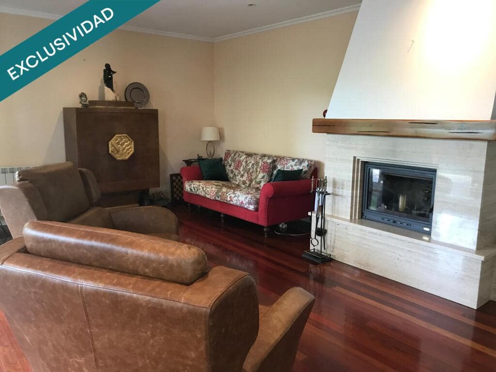 5 soveværelse Rækkehus til salg i Santiago de Compostela med swimmingpool garage - € 535.000 (Ref: 9174020)