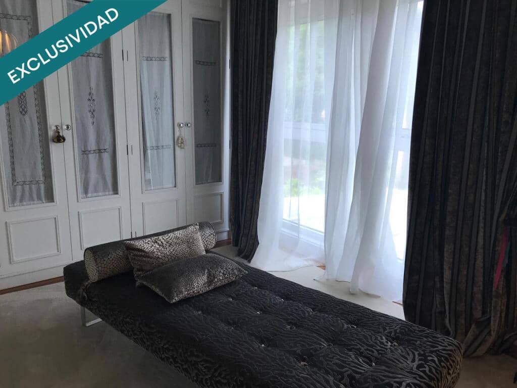 5 soveværelse Rækkehus til salg i Santiago de Compostela med swimmingpool garage - € 535.000 (Ref: 9174020)