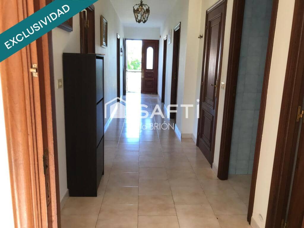 13 soveværelse Villa til salg i Porto do Son med garage - € 675.000 (Ref: 9174023)