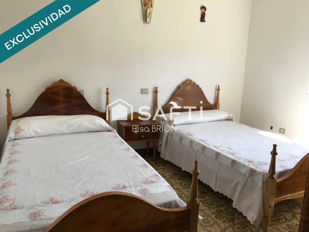 13 soveværelse Villa til salg i Porto do Son med garage - € 675.000 (Ref: 9174023)