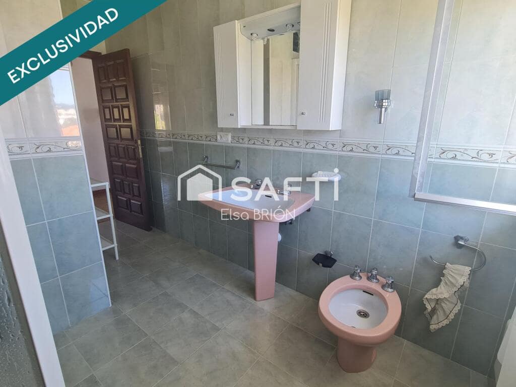 13 soveværelse Villa til salg i Porto do Son med garage - € 675.000 (Ref: 9174023)