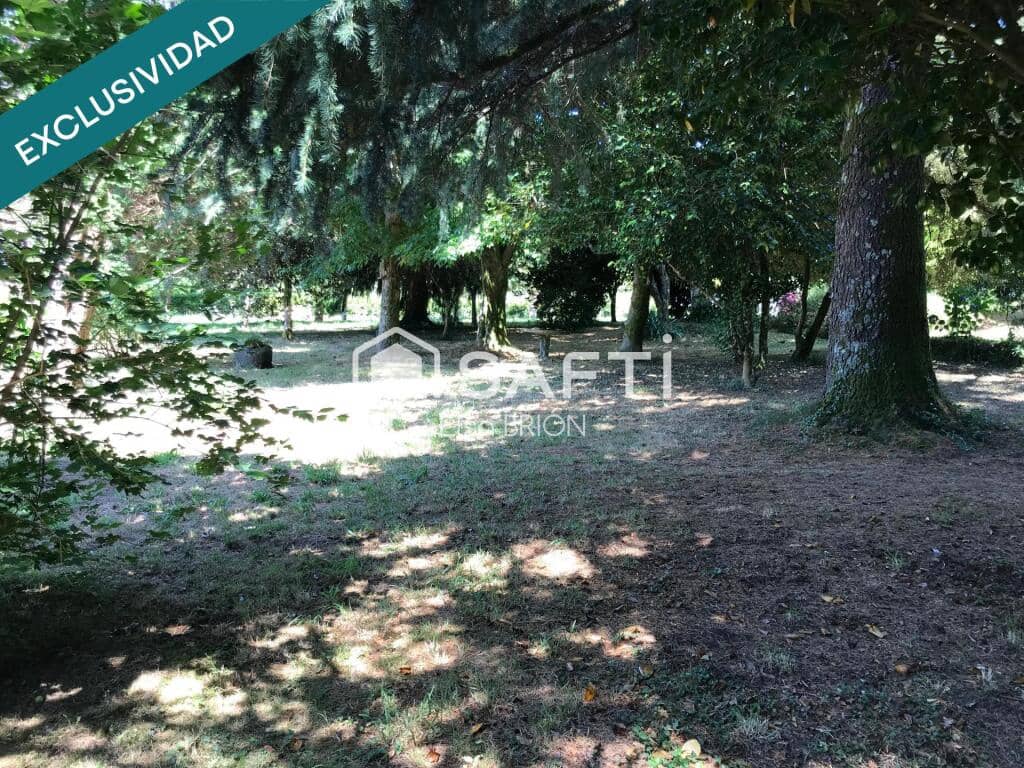 5 bedroom Finca/Country House for sale in Rois with pool - € 370,000 (Ref: 9174024)