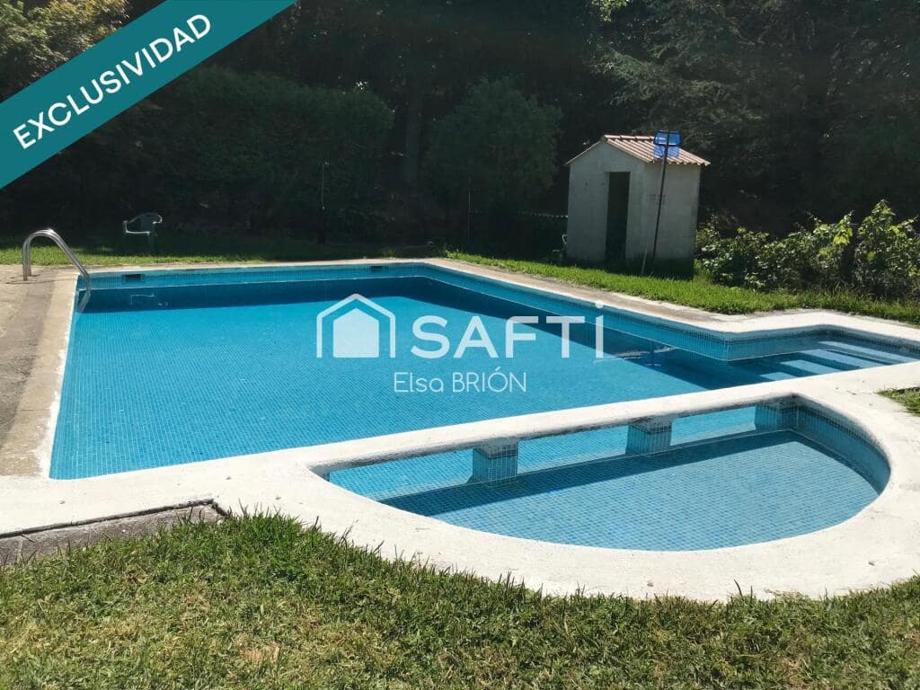 5 bedroom Finca/Country House for sale in Rois with pool - € 370,000 (Ref: 9174024)