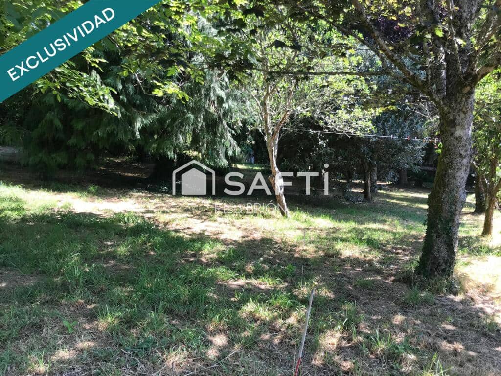 5 bedroom Finca/Country House for sale in Rois with pool - € 370,000 (Ref: 9174024)