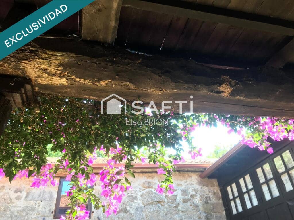 5 bedroom Finca/Country House for sale in Rois with pool - € 370,000 (Ref: 9174024)