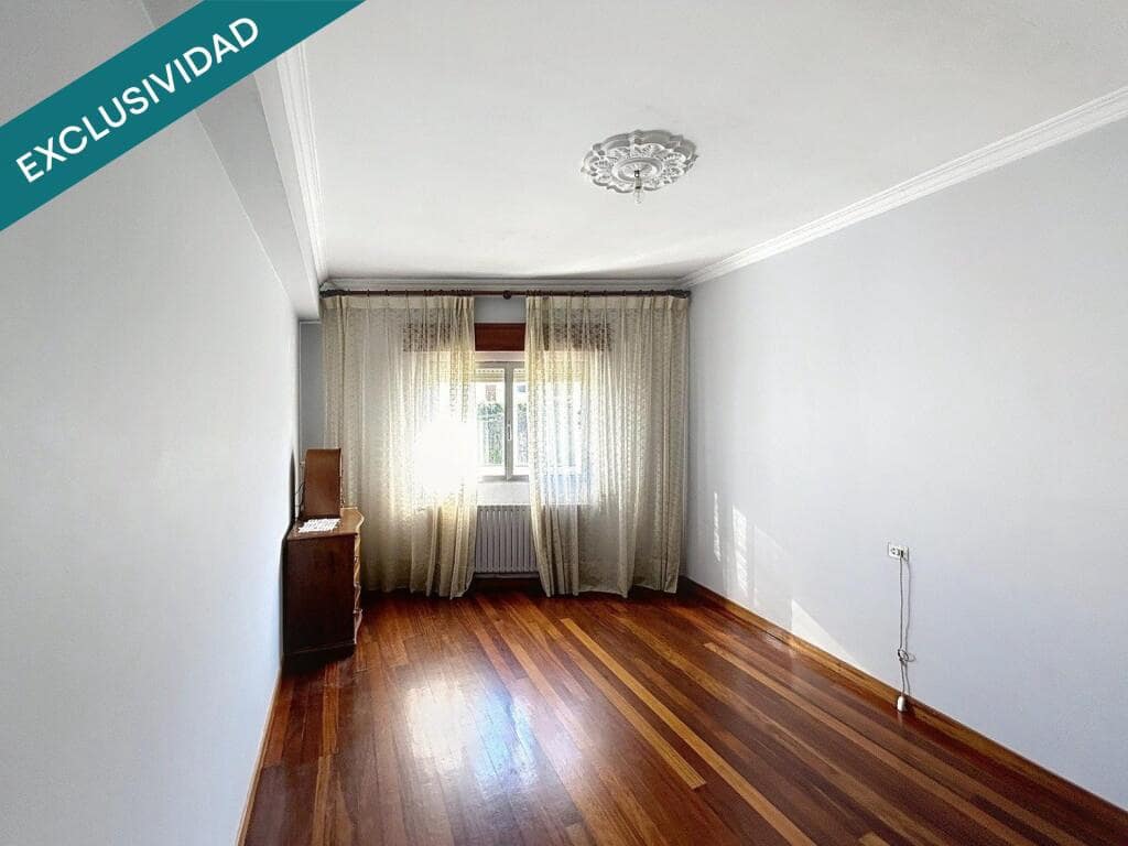 10 sypialnia Willa na sprzedaż w Santiago de Compostela z garażem - 430 000 € (Ref: 9174028)