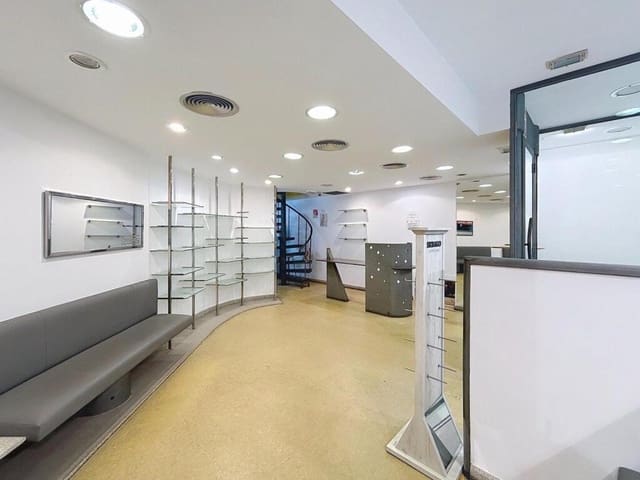 Kaupallinen myytävänä paikassa Santiago de Compostela - 85 000 € (Ref: 9174029)