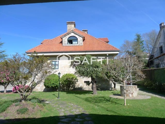 4 soveværelse Villa til salg i Teo med swimmingpool garage - € 975.000 (Ref: 9174030)