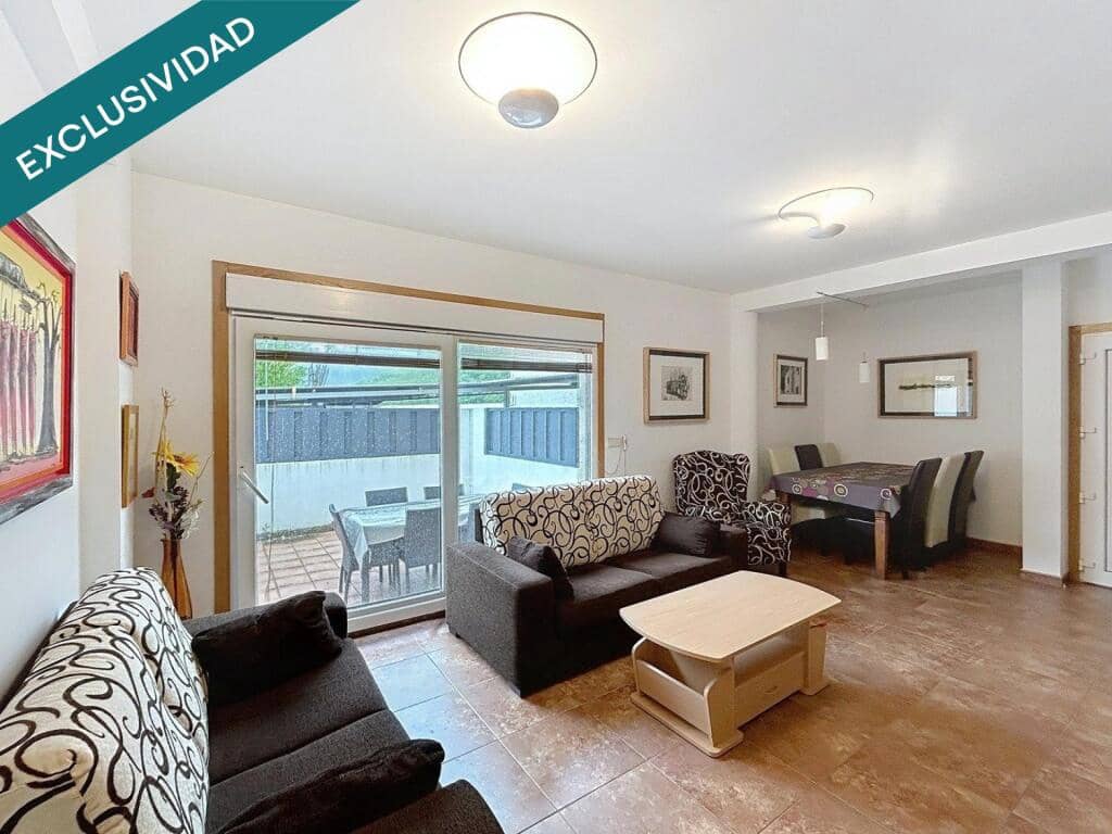 3 bedroom Flat for sale in Cangas with garage - € 395,000 (Ref: 9174032)